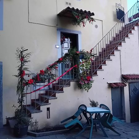 Marianna Casa Vacanza Azzate Екстериор снимка
