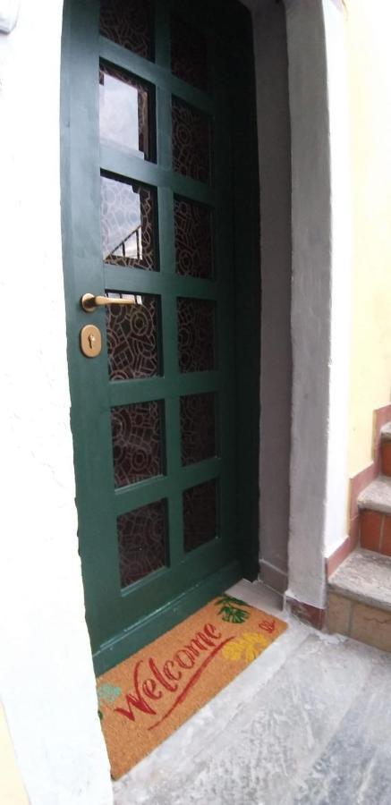 Marianna Casa Vacanza Azzate Екстериор снимка