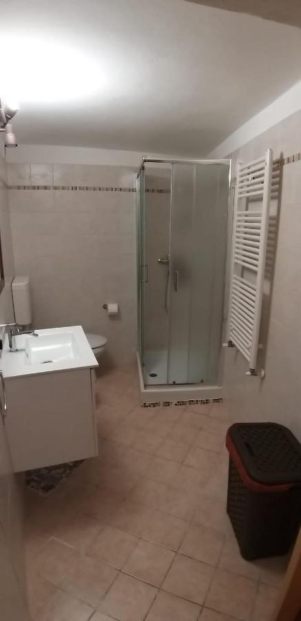 Marianna Casa Vacanza Azzate Екстериор снимка